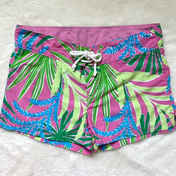 Lilly Pulitzer Shorty Board Shorts - Picture 5 of 6